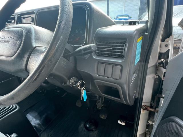 サンバーバン トランスポーター 5速ミッション エアコン キーレス(18枚目)