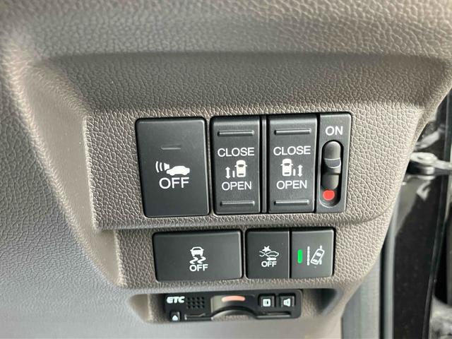 フリードハイブリッド ハイブリッド・Ｇホンダセンシング　ＥＴＣ　バックカメラ　ナビ　オートクルーズコントロール　レーンアシスト　衝突被害軽減システム　両側電動スライドドア　オートライト　ＬＥＤヘッドランプ　スマートキー　アイドリングストップ　電動格納ミラー（11枚目）