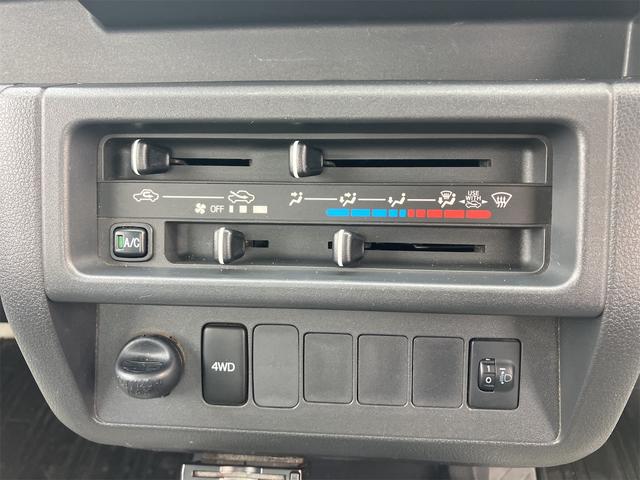 気温に合わせて直感的に操作することで、車内をいつでも快適に保てます。