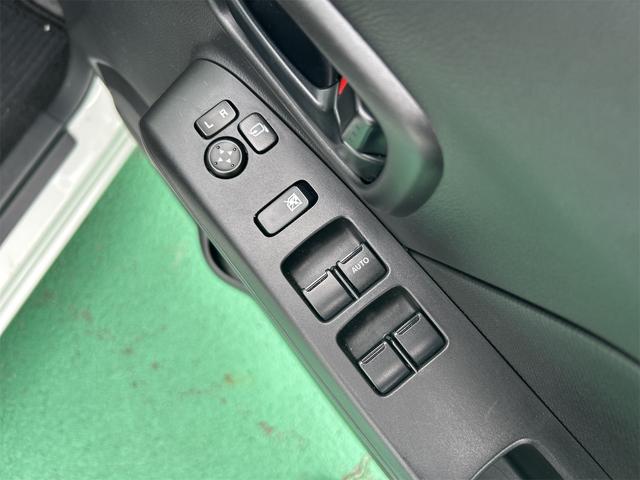 ワゴンＲ ハイブリッドＦＸ　ＥＴＣ　バックカメラ　ナビ　クリアランスソナー　レーンアシスト　衝突被害軽減システム　オートライト　スマートキー　アイドリングストップ　電動格納ミラー　シートヒーター　ベンチシート　ＣＶＴ（11枚目）