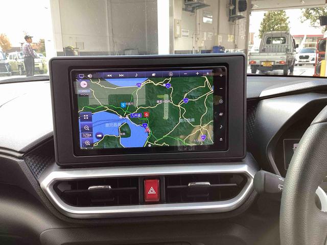 ロッキー プレミアムG HEV プッシュスタートスイッチ 電子カードキー カーナビ 衝突被害軽減システム アルミホイル ABS ETC車載器 ドラレコ オートエアコン(10枚目)