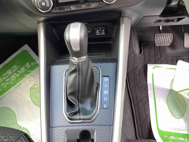 ロッキー プレミアムG HEV プッシュスタートスイッチ 電子カードキー カーナビ 衝突被害軽減システム アルミホイル ABS ETC車載器 ドラレコ オートエアコン(11枚目)