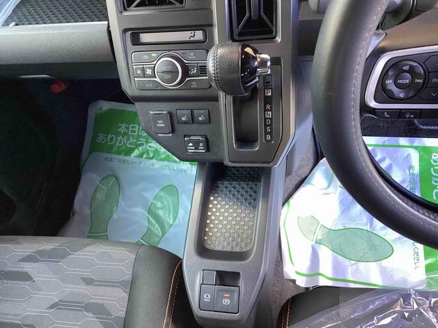 タフト Ｇ　インパネシフト　プッシュスタートスイッチ　電子カードキー　電動パーキングブレーキ　カーナビ　オートマチックハイビーム　被害軽減ブレーキ　車線逸脱防止　ガラスルーフ　アルミホイール　ＡＢＳ（11枚目）