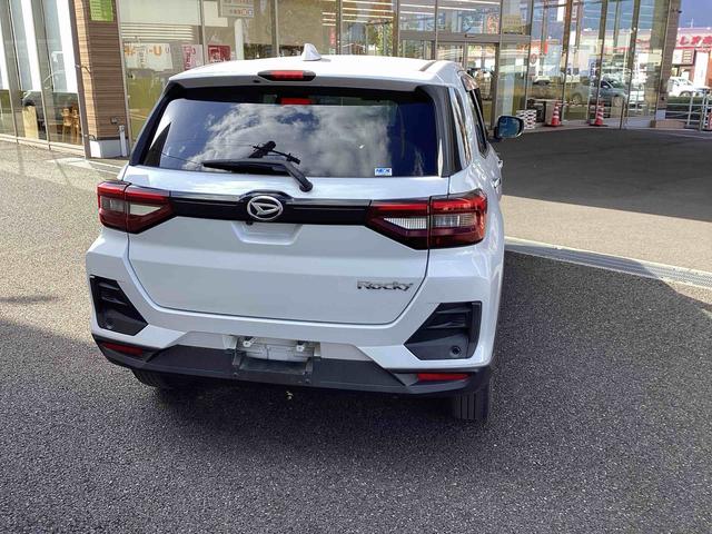 ロッキー X フロアシフト プッシュスタートスイッチ 電子カードキー ディスプレイオーディオ 衝突被害軽減システム 車線逸脱防止 オートハイビーム アルミホイール ABS(3枚目)
