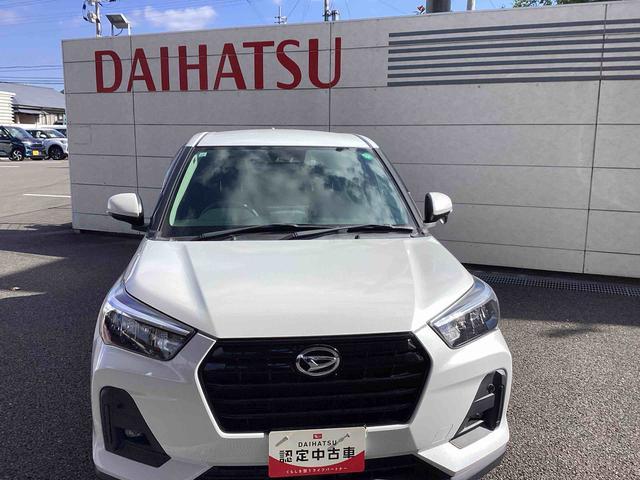 ロッキー X フロアシフト プッシュスタートスイッチ 電子カードキー ディスプレイオーディオ 衝突被害軽減システム 車線逸脱防止 オートハイビーム アルミホイール ABS(7枚目)