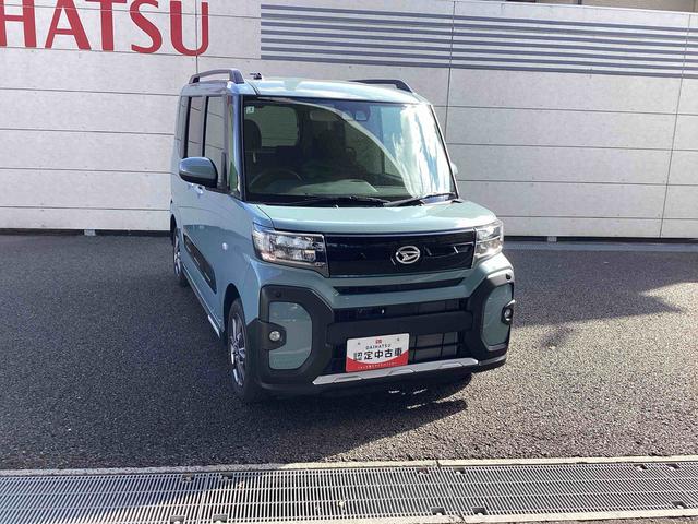 タント ファンクロス　インパネシフト　プッシュスタートスイッチ　電子カードキー　電動パーキングブレーキ　衝突軽減システム　レーンキープアシスト　ＡＢＳ　アルミホイール（6枚目）