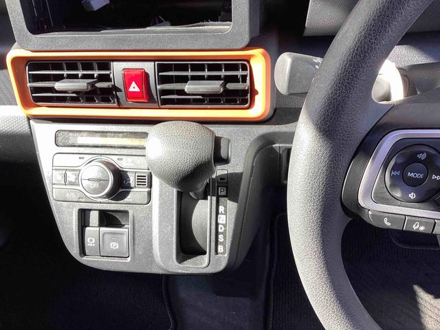 タント ファンクロス　インパネシフト　プッシュスタートスイッチ　電子カードキー　電動パーキングブレーキ　衝突軽減システム　レーンキープアシスト　ＡＢＳ　アルミホイール（11枚目）