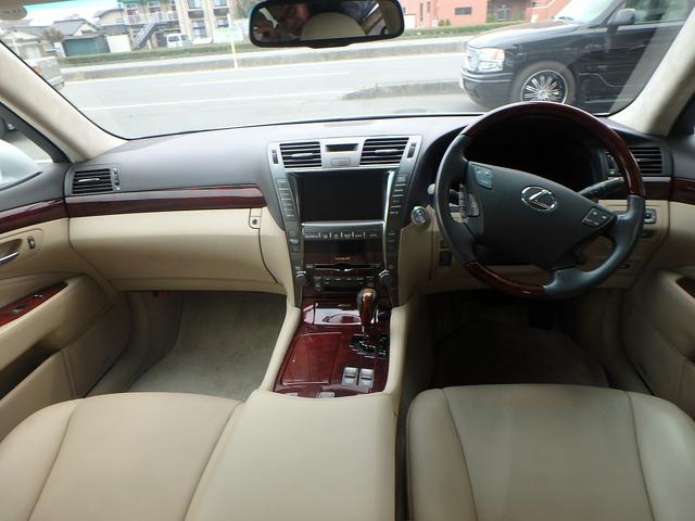 LS460 1オーナー(9枚目)