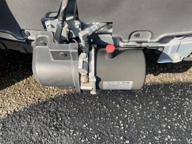 ご覧頂きまして誠に有難うございます!!是非ご来店して頂き、実際にご覧になって頂ければと思います。お客様からのご連絡をスタッフ一同、心よりお待ちしております