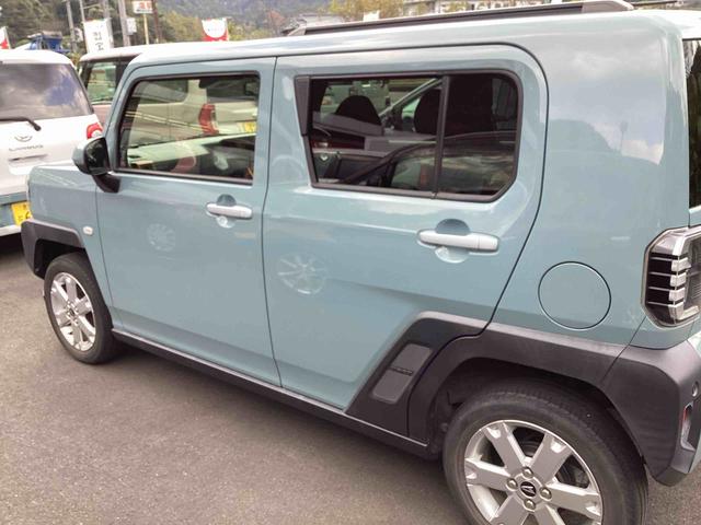 タフト Ｇ　インパネシフト　プッシュスタートスイッチ　電子カードキー　運転席助手席エアバッグ　被害軽減ブレーキ　オートマチックハイビーム　車線逸脱防止　ガラスルーフ　アルミホイール　ＡＢＳ（5枚目）