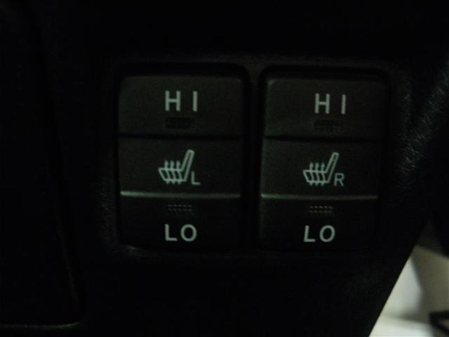 運転席・助手席シートヒーター装備☆　　座面と背もたれをすばやく温めるシートヒーターを内蔵。身体を直接温めることができます。　寒い時期には嬉しいアイテムですね♪