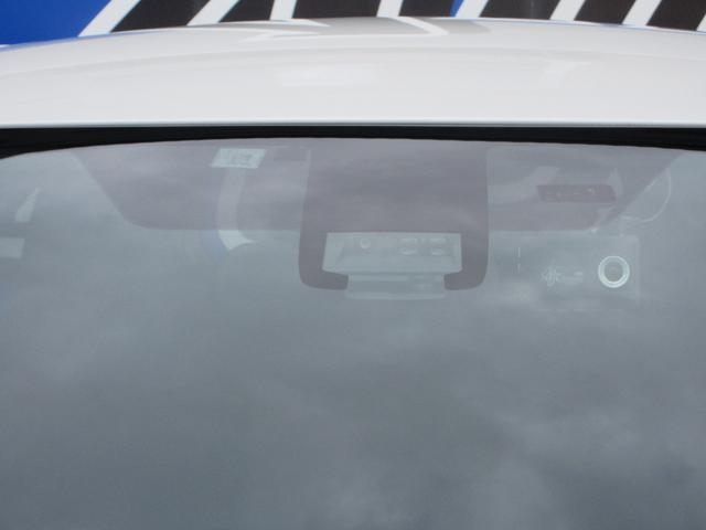 シエンタ ハイブリッド　Ｇ　セーフティーエディション　トヨタセーフティ　両側電動　シートヒーター　ＬＥＤオートハイビームライト　純正８インチナビフルセグ　Ｂｌｕｅｔｏｏｔｈ　全方位モニター　純正１５インチアルミ　７人乗り　走行１９０７６キロ　禁煙車（10枚目）