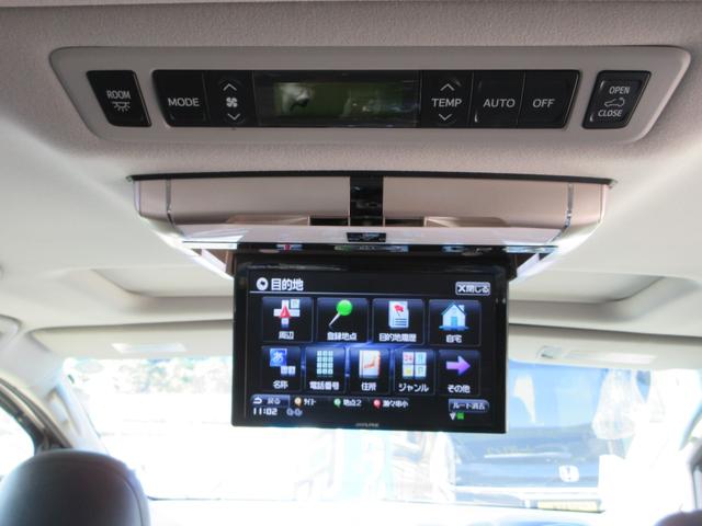 ヴェルファイア ２．４Ｚ　ゴールデンアイズ　衝突軽減　両側電動　サンルーフ　９インチナビフルセグ　Ｂｌｕｅｔｏｏｔｈ　バックカメラ　ＨＩＤオートライト　電動リアゲート　オートクルーズ　ＥＴＣ　純正１８インチアルミ　走行６２７６３キロ　禁煙車（21枚目）
