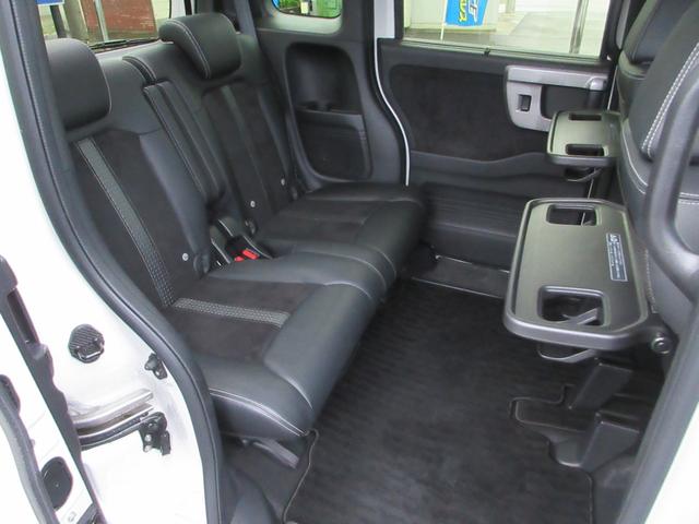 HONDA N-BOX CUSTOM L TURBO STYLE+ BLACK