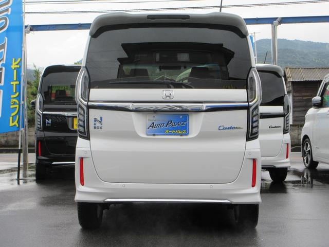 N-BOXカスタム Lターボ 電子制御パーキング ハーフレザーシート&ヒーター 純正ナビフルセグ Bluetooth バックカメラ LEDオートハイビームライト オートクルーズ ドラレコ 純正エアロ&アルミ 走行13412キロ禁煙(3枚目)