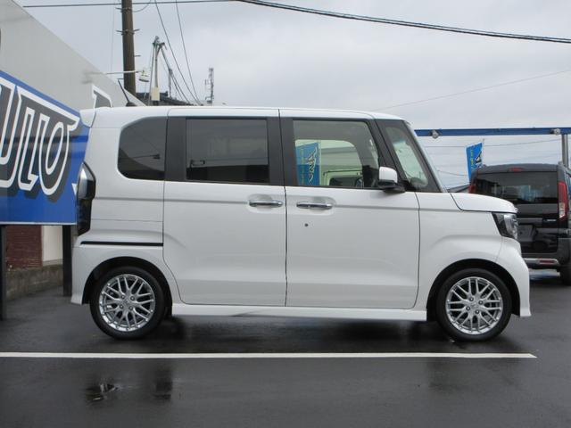 N-BOXカスタム Lターボ 電子制御パーキング ハーフレザーシート&ヒーター 純正ナビフルセグ Bluetooth バックカメラ LEDオートハイビームライト オートクルーズ ドラレコ 純正エアロ&アルミ 走行13412キロ禁煙(4枚目)