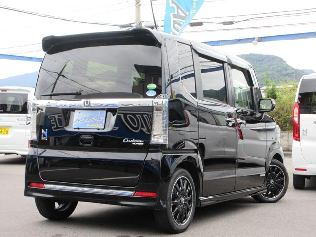 N-BOXカスタム G ターボSSブラックスタイルパッケージ 衝突軽減 ハーフレザーシート&ヒーター 両側電動 SDナビフルセグ Bluetooth バックカメラ HIDオートライト オートクルーズ ETC 純正エアロ&専用アルミ 走行19823キロ 禁煙車(8枚目)