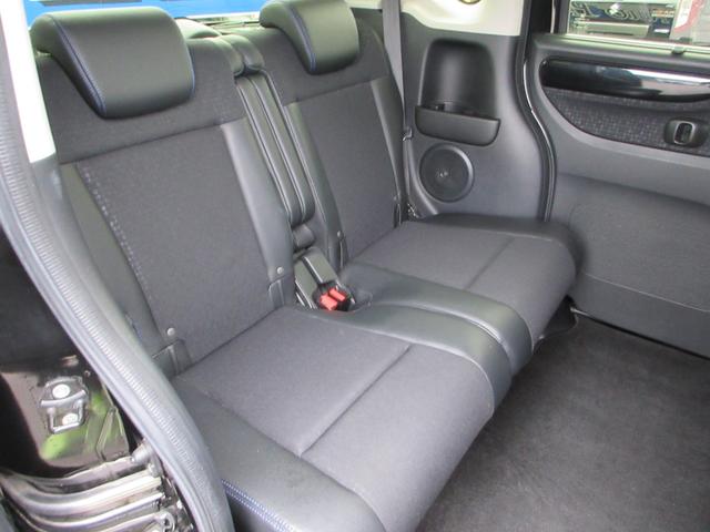 N-BOXカスタム G ターボSSブラックスタイルパッケージ 衝突軽減 ハーフレザーシート&ヒーター 両側電動 SDナビフルセグ Bluetooth バックカメラ HIDオートライト オートクルーズ ETC 純正エアロ&専用アルミ 走行19823キロ 禁煙車(17枚目)