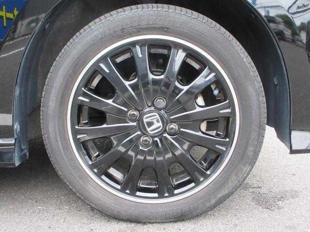 N-BOXカスタム G ターボSSブラックスタイルパッケージ 衝突軽減 ハーフレザーシート&ヒーター 両側電動 SDナビフルセグ Bluetooth バックカメラ HIDオートライト オートクルーズ ETC 純正エアロ&専用アルミ 走行19823キロ 禁煙車(21枚目)