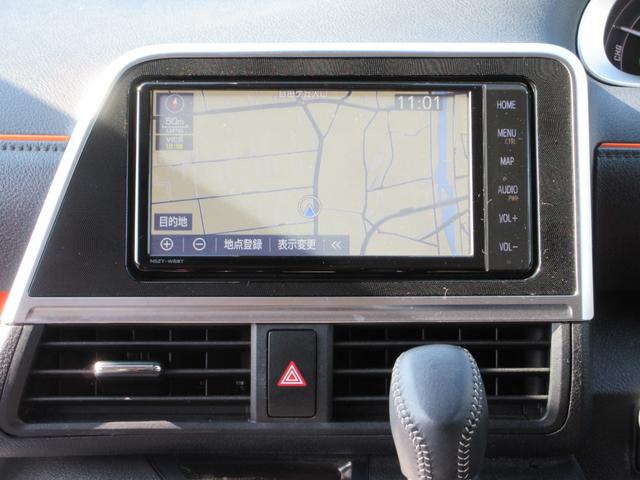 シエンタ ハイブリッドG クエロ トヨタセーフティ 両側電動 ハーフレザーシート&ヒーター 純正ナビフルセグ DVD再生 Bluetooth 全方位 LEDオートハイビームライト 後部席モニター ETC 走行37066キロ 禁煙車(11枚目)