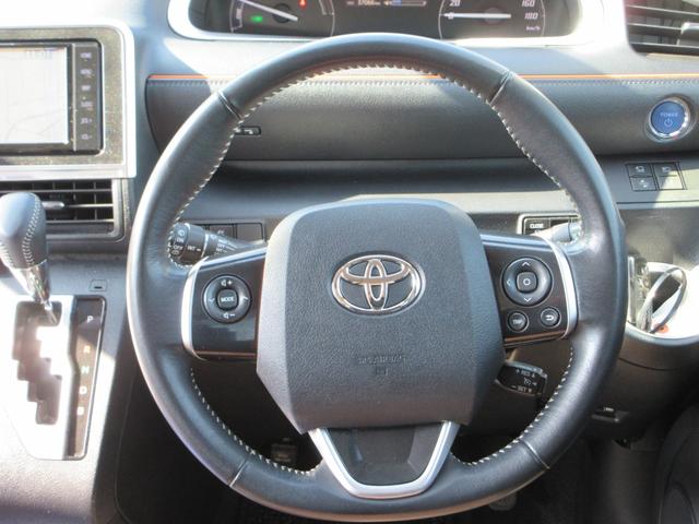 シエンタ ハイブリッドG クエロ トヨタセーフティ 両側電動 ハーフレザーシート&ヒーター 純正ナビフルセグ DVD再生 Bluetooth 全方位 LEDオートハイビームライト 後部席モニター ETC 走行37066キロ 禁煙車(14枚目)