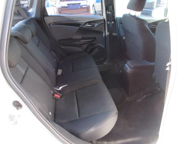 フィットハイブリッド Ｓ　ホンダセンシング　後期型　純正８インチナビフルセグ　ＤＶＤ再生　Ｂｌｕｅｔｏｏｔｈ　バックカメラ　ＬＥＤオートハイビームライト　オートクルーズ　ＥＴＣ　純正１６インチアルミ　走行４１８３８キロ　禁煙車（17枚目）