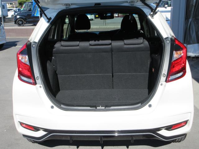 フィットハイブリッド Ｓ　ホンダセンシング　後期型　純正８インチナビフルセグ　ＤＶＤ再生　Ｂｌｕｅｔｏｏｔｈ　バックカメラ　ＬＥＤオートハイビームライト　オートクルーズ　ＥＴＣ　純正１６インチアルミ　走行４１８３８キロ　禁煙車（18枚目）