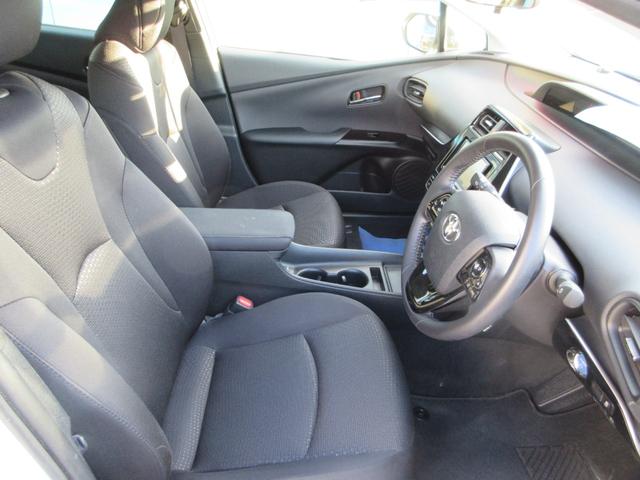 プリウス S トヨタセーフティ LEDオートハイビームライト SDナビフルセグ Bluetooth DVD再生 バックカメラ オートクルーズ ETC 純正16インチ 走行46149キロ 禁煙車(15枚目)