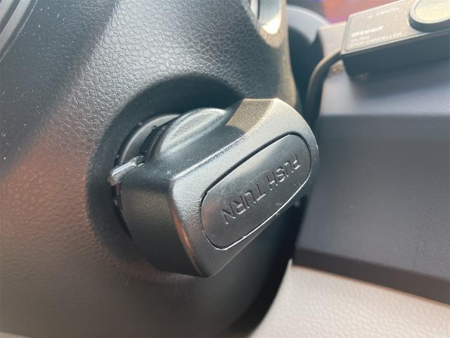 ＣＲ－Ｚ α　テイン車高調　シュナイダー１６インチアルミ　ＨＫＳレーシングサクションキット　ＨＫＳマフラー　ナルディハンドル　無限マット　コムテックドライブレコーダー　純正ナビ　ＴＶ　バックモニター　ＥＴＣ（11枚目）