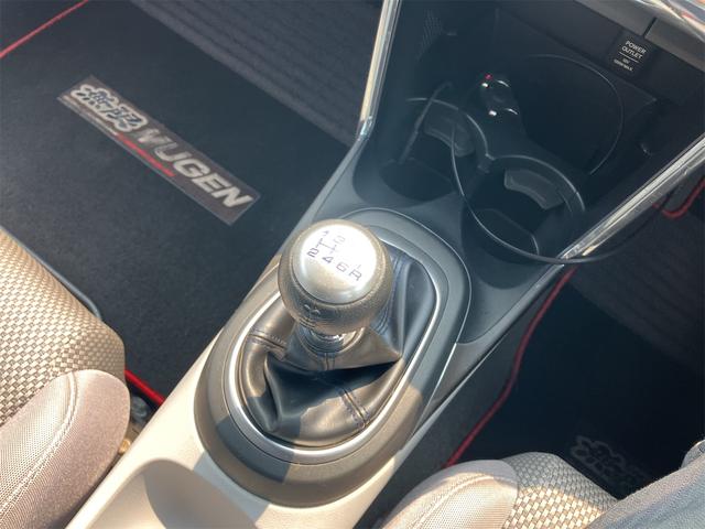 ＣＲ－Ｚ α　テイン車高調　シュナイダー１６インチアルミ　ＨＫＳレーシングサクションキット　ＨＫＳマフラー　ナルディハンドル　無限マット　コムテックドライブレコーダー　純正ナビ　ＴＶ　バックモニター　ＥＴＣ（48枚目）