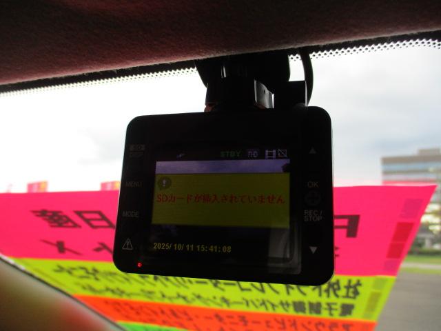 ノート Ｘ　禁煙車　エマージェンシーブレーキ　アラウンドビューモニター　前後クリアランスソナー　社外ＳＤナビ　ＥＴＣ（12枚目）