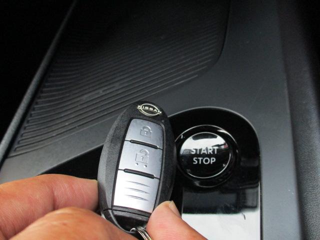ノート Ｘ　禁煙車　エマージェンシーブレーキ　アラウンドビューモニター　前後クリアランスソナー　社外ＳＤナビ　ＥＴＣ（17枚目）