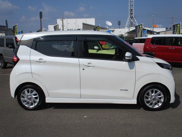 デイズ ハイウェイスター　Ｘ　禁煙車　エマージェンシーブレーキ　アラウンドビューモニター　前後クリアランスソナー（7枚目）