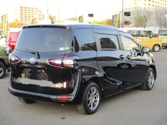 シエンタ ハイブリッドG クエロ ワンオーナー 禁煙車 トヨタセーフティセンス 社外SDナビ ビルトインETC 両側パワースライドドア(6枚目)