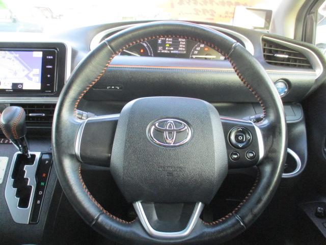 シエンタ ハイブリッドG クエロ ワンオーナー 禁煙車 トヨタセーフティセンス 社外SDナビ ビルトインETC 両側パワースライドドア(11枚目)