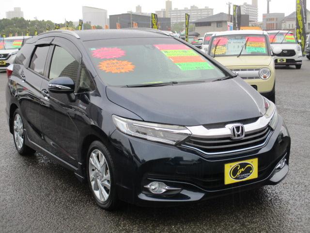 シャトル ハイブリッドZ ワンオーナー 禁煙車 あんしんパッケージ 衝突被害軽減ブレーキ サイドエアバック 純正SDナビ ビルトインETC バックモニター 社外ドライブレコーダー ハーフレザーシート(8枚目)