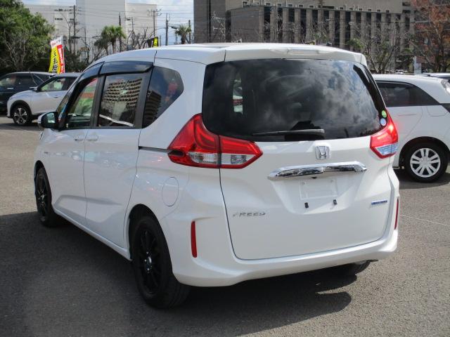 フリードハイブリッド ハイブリッド・Ｇホンダセンシング　禁煙車　ホンダセンシング　レーダークルーズコントロール　純正ＳＤナビ　ビルトインＥＴＣ　バックモニター（4枚目）