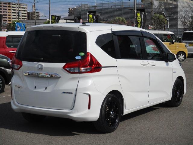 フリードハイブリッド ハイブリッド・Ｇホンダセンシング　禁煙車　ホンダセンシング　レーダークルーズコントロール　純正ＳＤナビ　ビルトインＥＴＣ　バックモニター（6枚目）