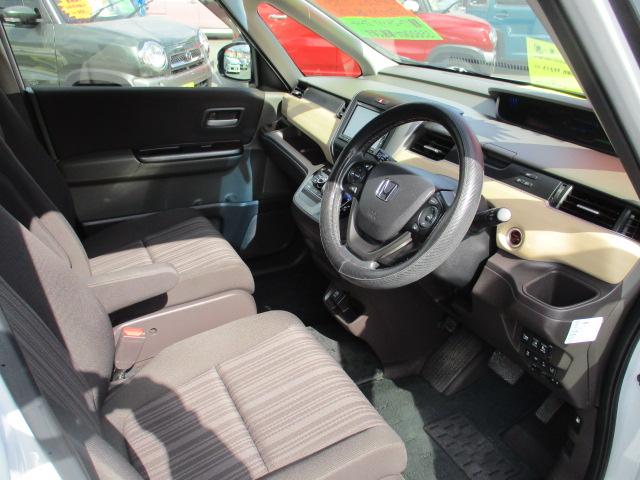 フリードハイブリッド ハイブリッド・Ｇホンダセンシング　禁煙車　ホンダセンシング　レーダークルーズコントロール　純正ＳＤナビ　ビルトインＥＴＣ　バックモニター（9枚目）