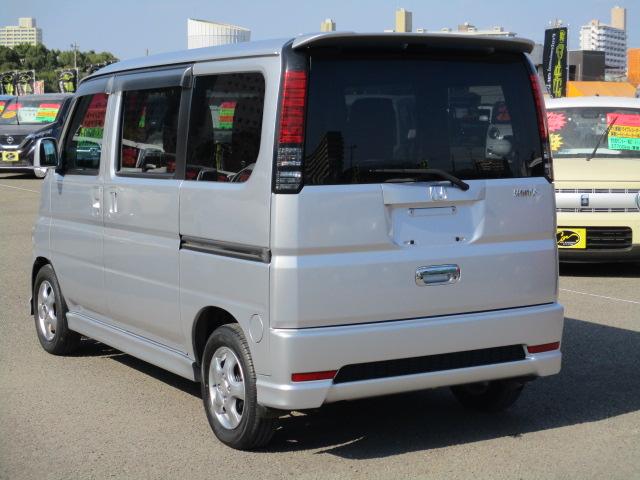 バモス Ｇ　純正ＳＤナビ　リアスポイラー　オーバーヘッドコンソール（4枚目）