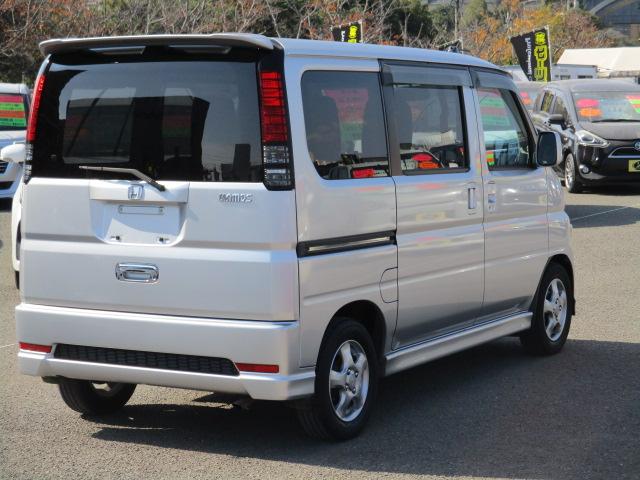 バモス Ｇ　純正ＳＤナビ　リアスポイラー　オーバーヘッドコンソール（6枚目）