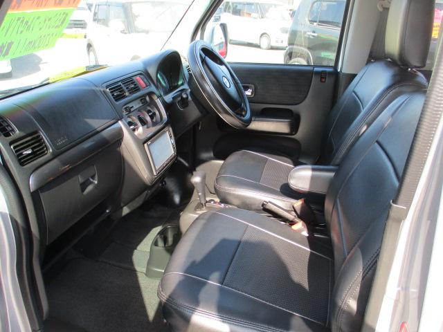 バモス Ｇ　純正ＳＤナビ　リアスポイラー　オーバーヘッドコンソール（14枚目）