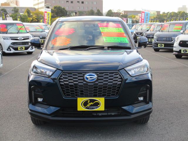 ロッキー プレミアムＧ　ＨＥＶ　禁煙車　スマートアシストＩＩＩ　前後クリアランスソナー　純正９インチディスプレイオーディオ　ビルトインＥＴＣ　バックモニター　レーダークルーズコントロール　スマートペダル　社外前後ドライブレコーダー（2枚目）