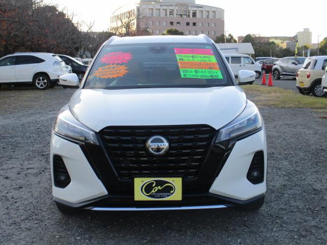 キックス Ｘ　ツートーンインテリアエディション　禁煙車　エマージェンシーブレーキ　前後クリアランスソナー　アラウンドビューモニター　純正ＳＤナビ　プロパイロット（2枚目）