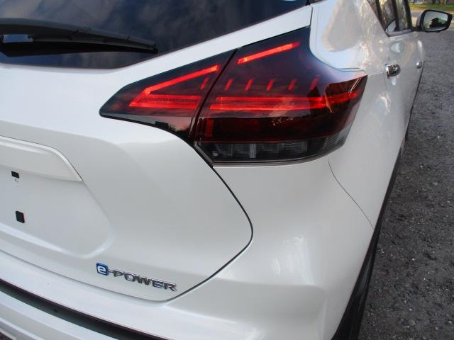 キックス Ｘ　ツートーンインテリアエディション　禁煙車　エマージェンシーブレーキ　前後クリアランスソナー　アラウンドビューモニター　純正ＳＤナビ　プロパイロット（26枚目）