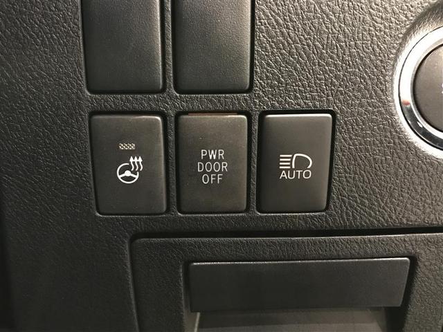 アルファード 2.5S Cパッケージ 両電動ドア Bモニタ 地デジ 定期点検記録簿 パノラマルーフ リアオートエアコン ナビテレビ 横滑り防止 クルコン AC100V電源 セキュリティ ETC車載器 LEDヘッドライト スマートキー 3列(3枚目)