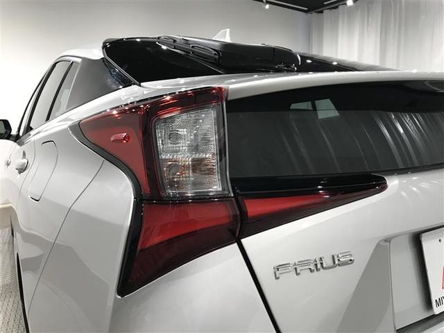 プリウス Sツーリングセレクション エアバック 地デジ Bモニ AC100V 定期点検記録簿 LEDヘッド イモビ オートクルーズ 横滑り防止 サイドエアバック DVD再生可 ETC スマートキー メモリ-ナビ 助手席エアバック ABS(35枚目)