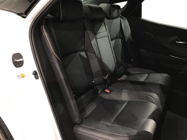 クラウンクロスオーバー Gアドバンスド・レザーパッケージ TSS レザー フルセグTV ナビTV パワーシート LEDヘッドライト クルーズコントロール Bカメラ エアロ ドライブレコーダ オートエアコン アルミホイル ETC付 横滑り防止装置 4WD(28枚目)