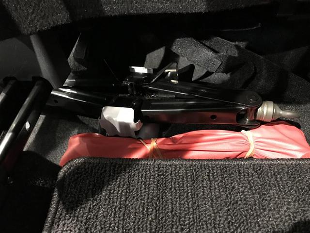 ライズ Ｚ　衝突回避システム　メディアプレイヤー接続　スマートキ－　リヤカメラ　アルミホイール　エコアイドル　ＬＥＤライト　オートエアコン　横滑り防止機能　キーフリー　パワーウインドウ　エアバッグ　点検記録簿（23枚目）