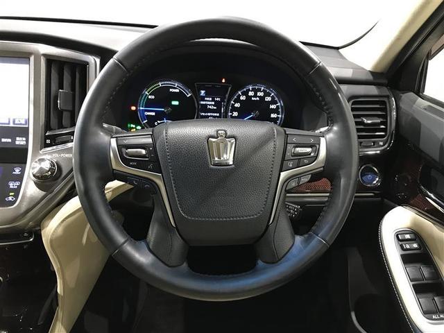 クラウンハイブリッド ロイヤルサルーン　フルセグテレビ　Ｂカメラ　ＬＥＤヘッドランプ　ＤＶＤ再生機能　盗難防止システム　スマキー　オートクルーズコントロール　電動パワーシート　ＥＳＣ　ＥＴＣ付き　アルミホイール　カーテンエアバッグ　エアコン（8枚目）